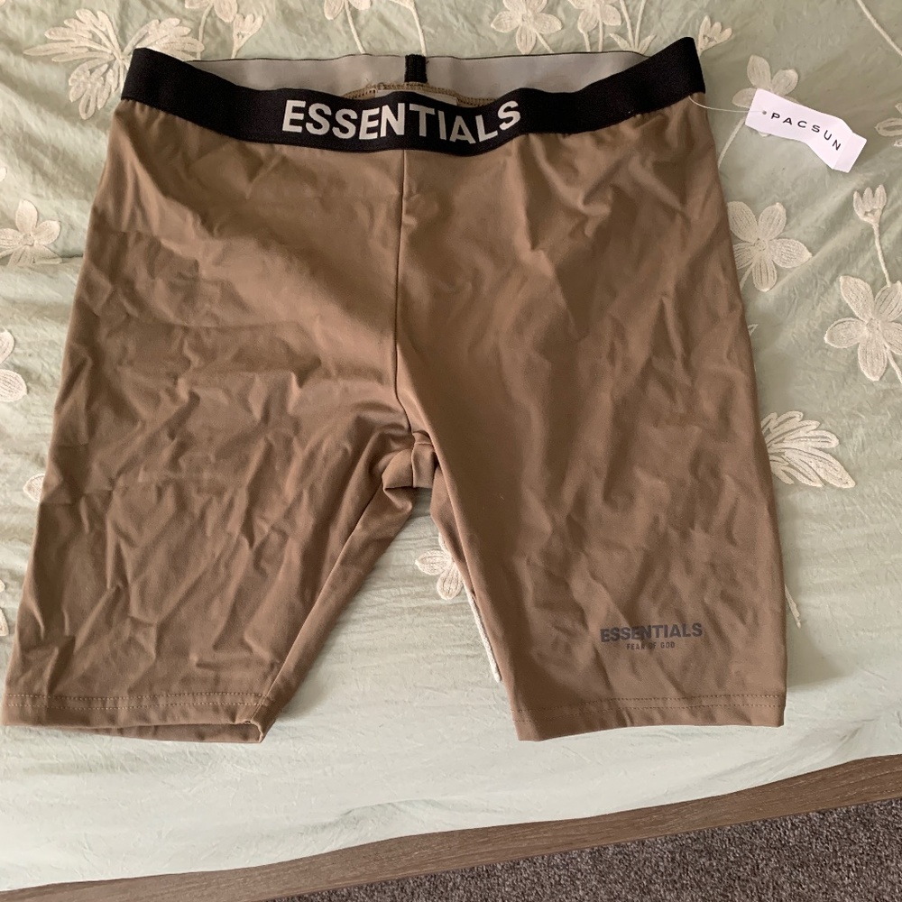 Essential Biker Shorts